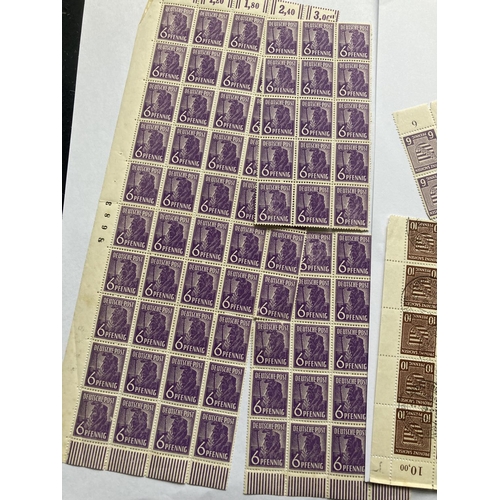 441A - A QUANTITY OF VARIOUS GERMAN STAMPS