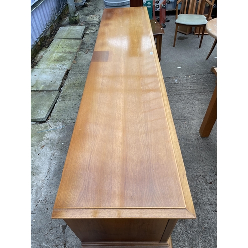 2973 - A 20TH CENTURY SATINWOOD SIDEBOARD, 100