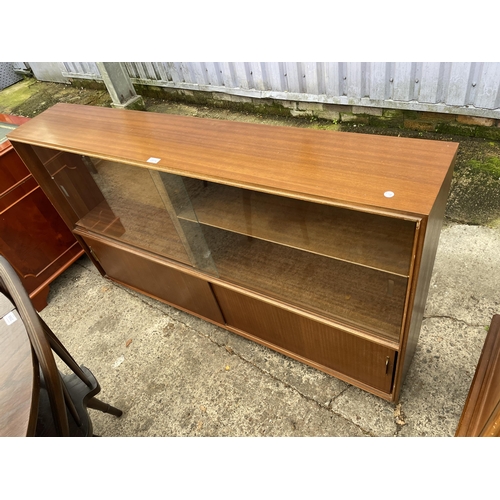 2974 - A MID 20TH CENTURY BEAVER & TAPLEY BOOKCASE WITH FOUR SLIDING DOORS, TWO BEING GLASS, 60