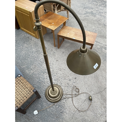 2978 - A MODERN BRASS ADJUSTABLE READING LAMP BY LAURA ASHLEY HOME