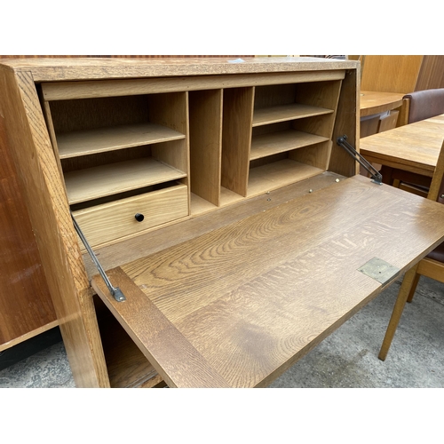 2652 - A RETRO OAK BOOKCASE WITH SLIDING GLASS DOORS, 33
