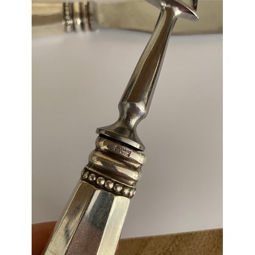 4 - AN ART DECO GEORG JENSEN STERLING SILVER TWO PIECE MEAT CARVING SET IN THE ACORN PATTERN - COMPRISIN... 