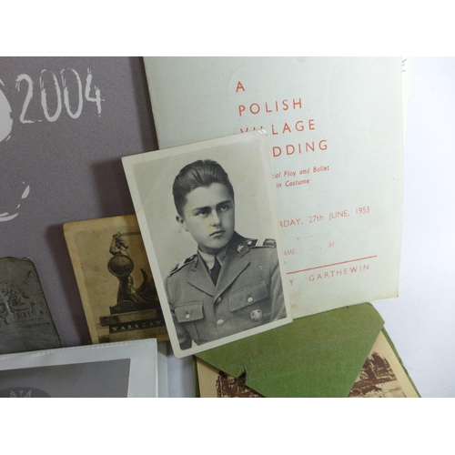 359 - A LARGE COLLECTION OF POLISH WORLD WAR II AND LATER EPHEMERA, TO INCLUDE PHOTOS, BADGES, IDENTITY PA... 