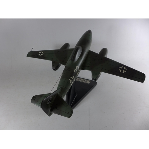 361 - A MODEL OF A WORLD WAR II MESSERSCHMIDT ME 262, WIDTH 42CM