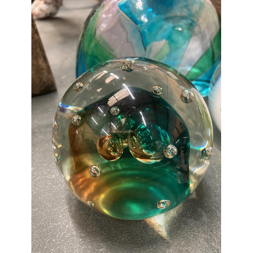 110 - THREE GLASS PAPERWEIGHTS TO INCLUDE A CAITHNESS 'GULF STREAM' PLUS A GLASS SCENT BOTTLE