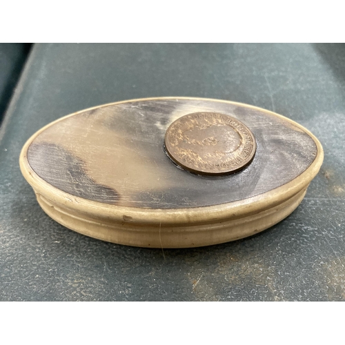 122 - AN OVAL BONE LIDDED TRINKET BOX