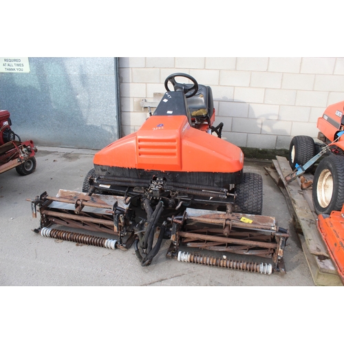 205 - JACOBSEN TRI KING 1900D GANG MOWER + VAT