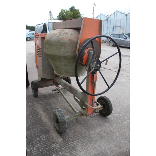 218 - BELLE 100XT DIESEL CEMENT MIXER IN WORKING ORDER STARTING HANDLE & MANUAL IN THE PAY OFFICE NO VAT