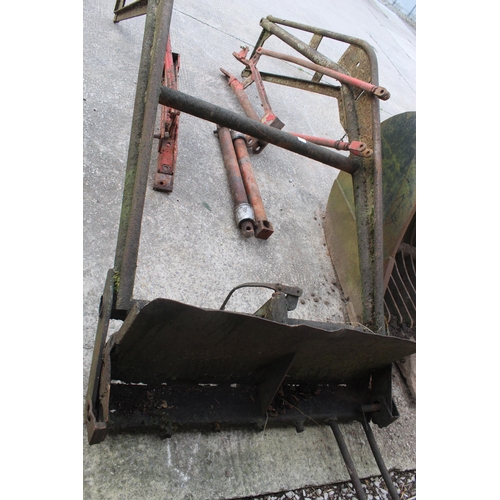 235 - MASSEY FERGUSON FRONT END LOADER WITH RAMS NO VAT