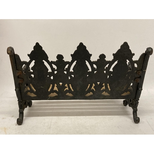 46 - A TABLE TOP CAST VICTORIAN STYLE BENCH WITH WOODEN SLATTED SEAT