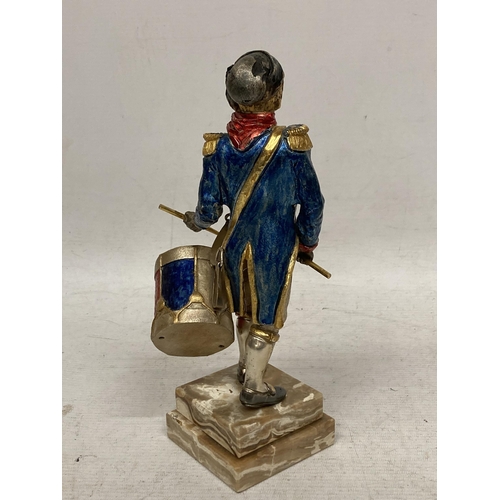 6A - A LIMITED EDITION 9/200 FRENCH MODEL OF A DRUMMER BOY ON MARBLE BASE