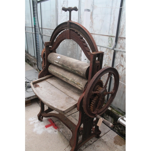 100 - CLOTHES MANGLE WORKING   NO VAT