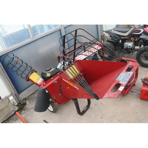 74 - ALLEN MIGHTY MAC WOOD SHREDDER SPARE BLADE & MANUAL IN THE OFFICE IN WORKING ORDER  NO VAT