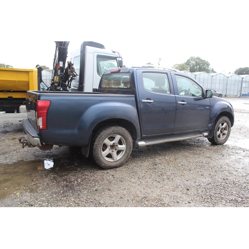 179 - IZUZU D-MAX UTAH D/C TWIN TURBO TD YN636YX 172270 MILES MOT MAY 24 FIRST REG 12/09/13 + VAT WHILST A... 