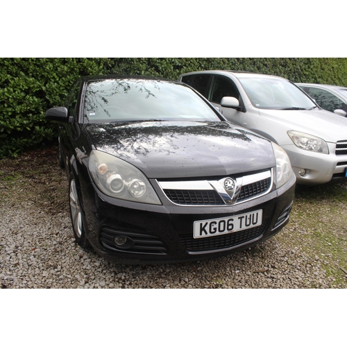 194 - VAUXHALL VECTRA SRI KG06TUU FIRST REG 2006 1.8 PETROL 107000 MILES 2 KEYS NO VAT WHILST ALL DESCRIPT... 