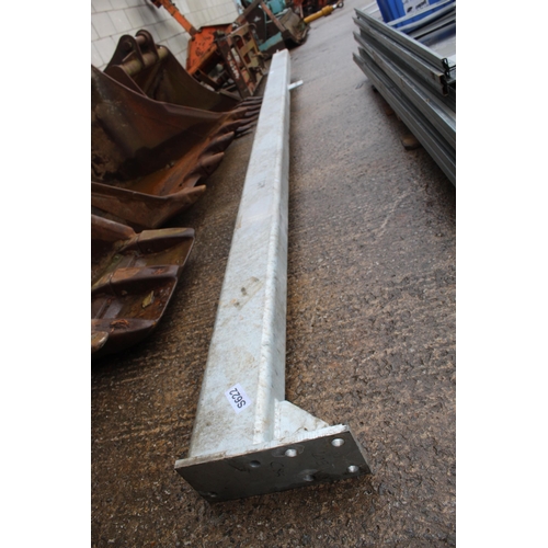 224 - A STEEL GATE POST NO VAT