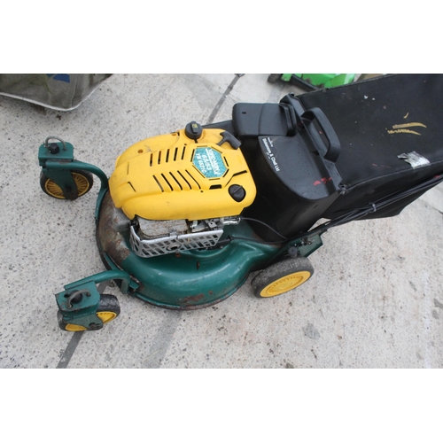 322 - YARDMAN 65/53 YM6521C  LAWNMOWER  + VAT