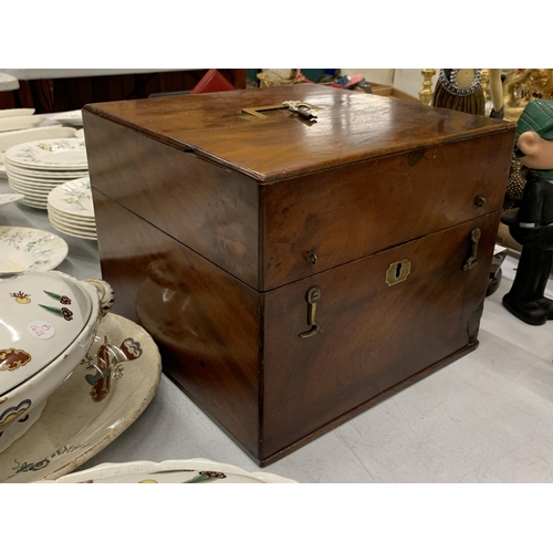 181 - A VINTAGE MAHOGANY BOX WITH BRASS HANDLE, ESCUCHION AND KEY