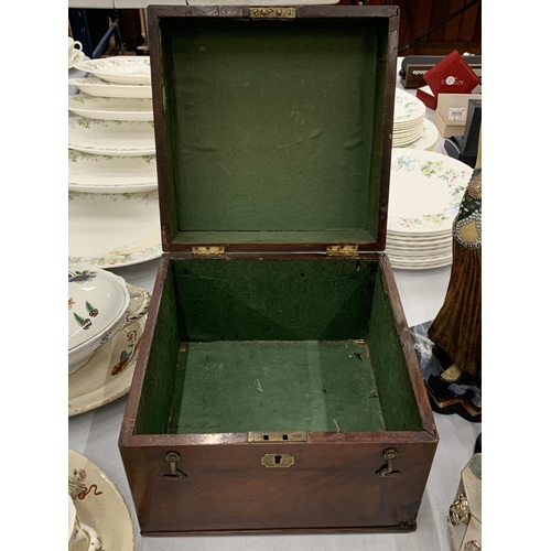 181 - A VINTAGE MAHOGANY BOX WITH BRASS HANDLE, ESCUCHION AND KEY