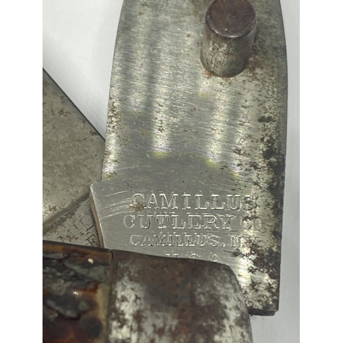 63 - A CAMILLUS NY KNIFE