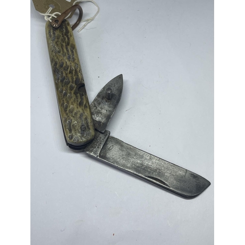 81 - A VINTAGE FORD AND MEDLEY SHEFFIELD POCKET KNIFE