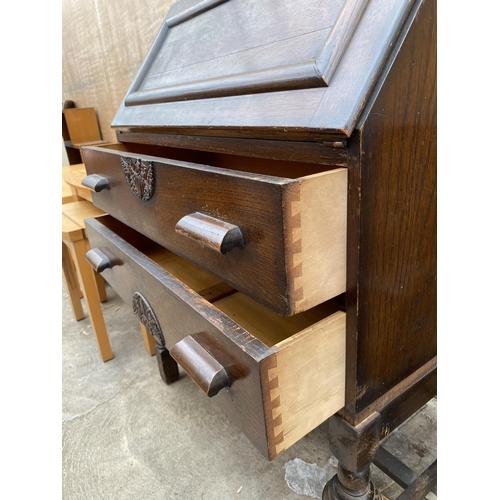 2993 - A MID 20TH CENTURY OAK BUREAU, 28