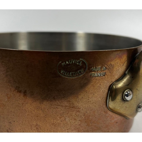 53 - A VINTAGE FRENCH MAUVIEL VILLEDIEU COPPER COOKING POT PAN WITH BRASS HANDLE, POT DIAMETER 12CM