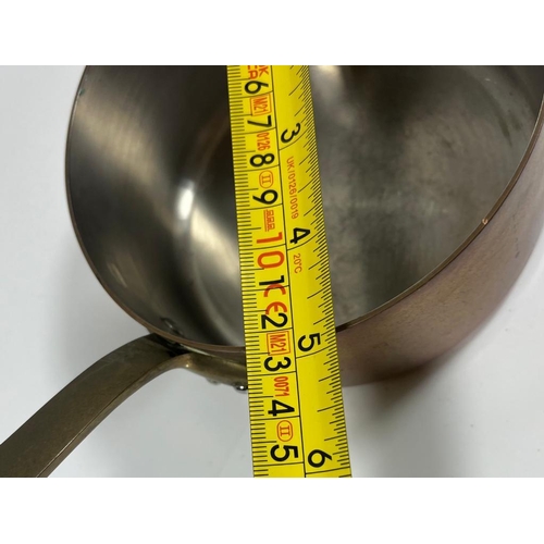 53 - A VINTAGE FRENCH MAUVIEL VILLEDIEU COPPER COOKING POT PAN WITH BRASS HANDLE, POT DIAMETER 12CM