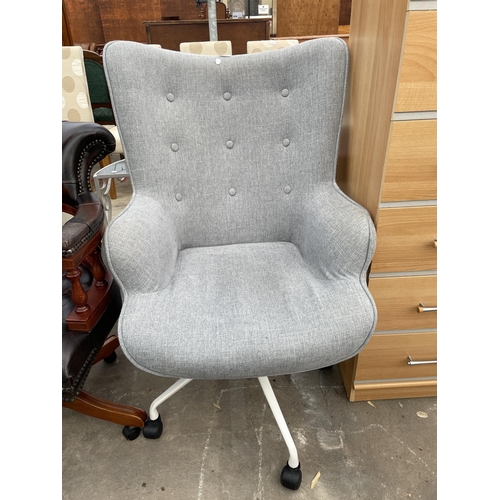 2768 - A MODERN GREY ARANAE SPIDER LEG CHAIR