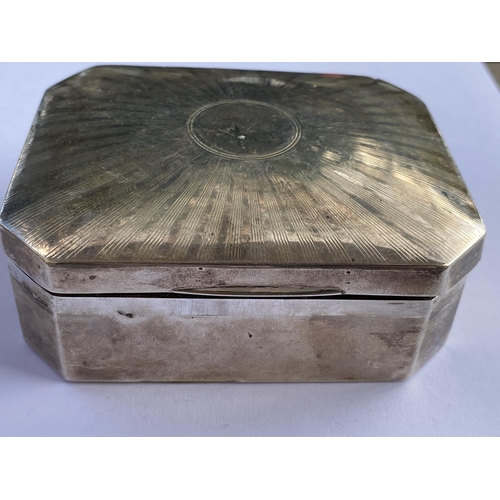 60 - AN ART DECO HALLMARKED SILVER CIGARETTE BOX WITH WOOD LINING, GROSS WEIGHT 249 GRAMS