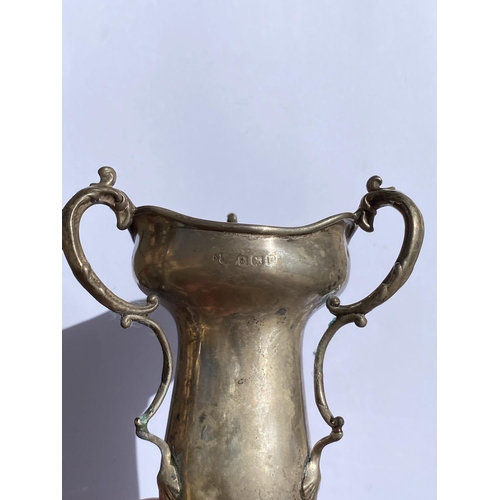 66 - A GEORGE V 1919 TRI HANDLED SILVER TROPHY CUP, HEIGHT 18.5 CM, GROSS WEIGHT 213 GRAMS