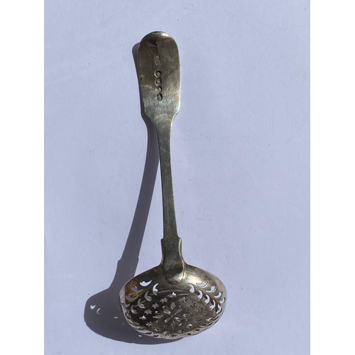 74 - A WILLIAM IV 1836 HALLMARKED LONDON SILVER SUGAR SIFTER, MAKER RICHARD BRITTON, LENGTH 15 CM, WEIGHT... 