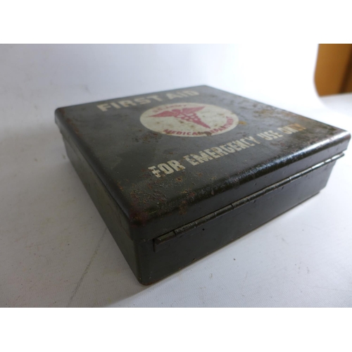 382 - A WORLD WAR II U.S. ARMY MEDICAL DEPARTMENT FIRST AID TIN