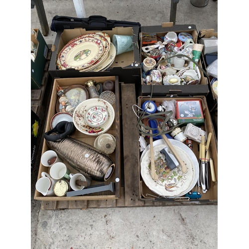 2321 - AN ASSORTMENT OF HOSUEHOLD CLEARANCE ITEMS TO INCLUDE CERAMICS AND GLASSWARE ETC