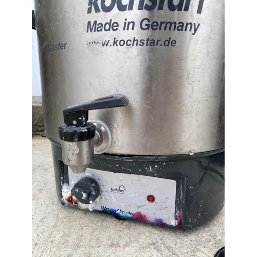 2379 - A KOCHSTAR WARMMASTER WATER TANK