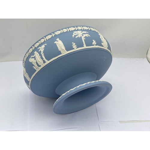 371 - A WEDGWOOD PALE BLUE JASPERWARE PEDESTAL BOWL