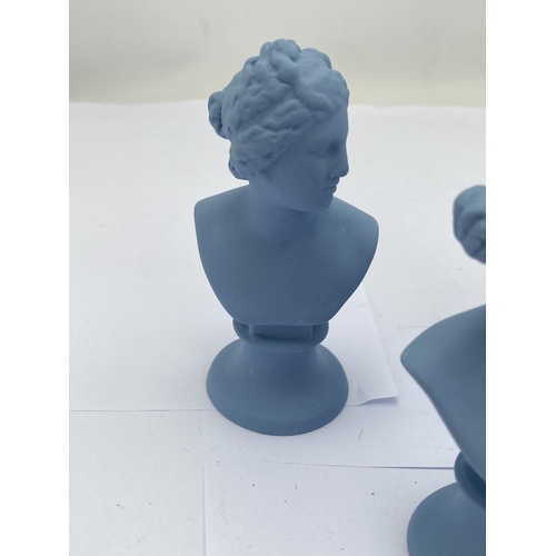 395 - A SET OF FIVE WEDGWOOD JASPERWARE MINIATURE BUSTS