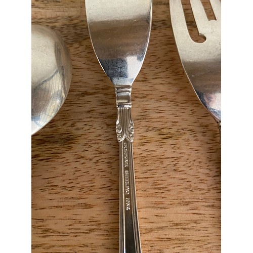 50 - A SEVENTY TWO PIECE GORHAM STERLING SILVER 'NOCTURNE' PATTERN FLATWARE CUTLERY SET IN ORIGINAL BOX. ... 