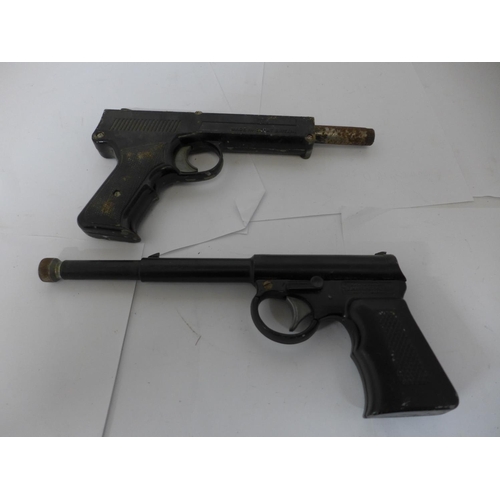 389 - A GAT .177 CALIBRE AIR PISTOL, LENGTH 27CM AND A DIANA SP50 AIR PISTOL