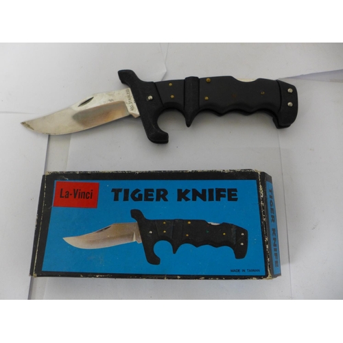 391 - A BOXED LA-VINCI TIGER KNIFE, 9CM BLADE, LENGTH 22CM