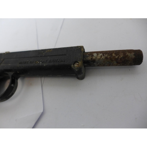 389 - A GAT .177 CALIBRE AIR PISTOL, LENGTH 27CM AND A DIANA SP50 AIR PISTOL