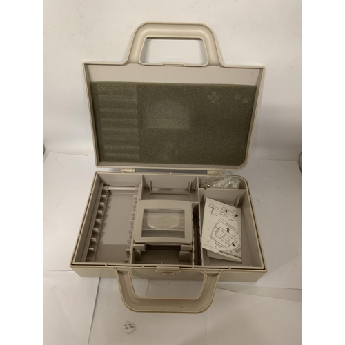 338 - A NINTENDO GAMEBOY STORAGE CASE