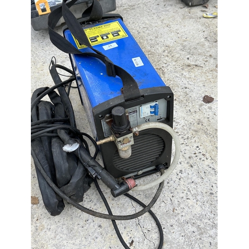 17 - AN RTEC WELDING EQUIPMENT PLASMA40HF CUTTER NO VAT