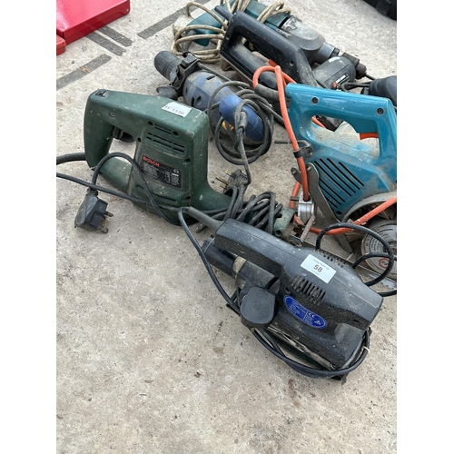 58 - AN ASSORTMENT OF POWER TOOLS TO INCLUDE SANDERS AND DRILLS ETC NO VAT