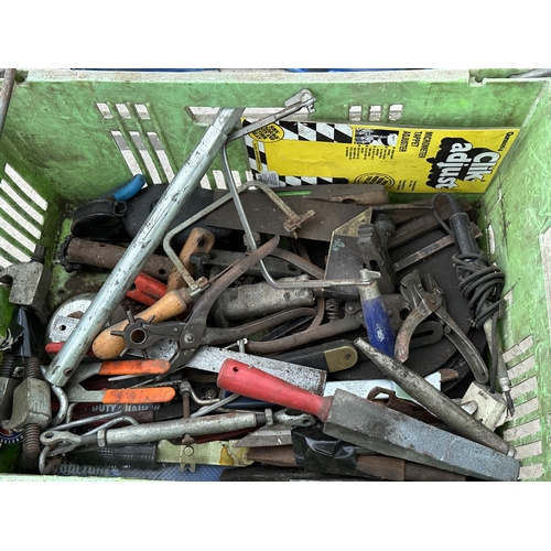 80 - AN ASSORTMENT OF TOOLS TO INCLUDE A PICK AXE AND AN AXE ETC NO VAT