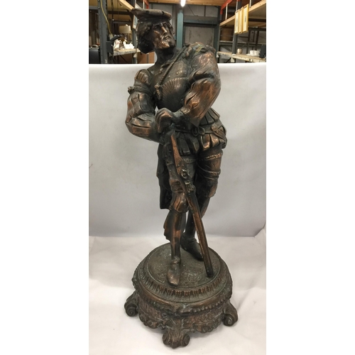 13 - A LARGE BRONZE EFFECT SPELTER FIGURE OF A 16TH CENTURY ITALIAN MUSKETEER ON PEDESTAL, 30