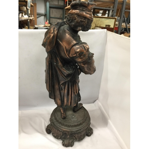 13 - A LARGE BRONZE EFFECT SPELTER FIGURE OF A 16TH CENTURY ITALIAN MUSKETEER ON PEDESTAL, 30