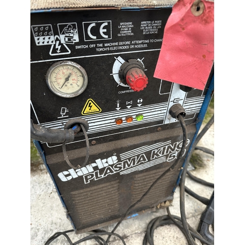 120 - A CLARKE PLASMA KING 50 PLASMA CUTTER - NO VAT