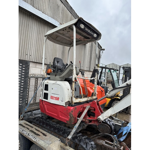 201 - A 2017 TAKEUCHI TB215R 1½ TONNE MINI DIGGER 2139 HOURS TO BE SOLD WITH A BRIAN JAMES EXCAVATOR TRAIL... 