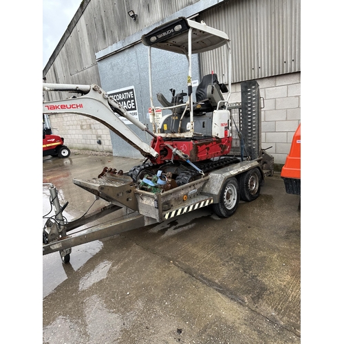 201 - A 2017 TAKEUCHI TB215R 1½ TONNE MINI DIGGER 2139 HOURS TO BE SOLD WITH A BRIAN JAMES EXCAVATOR TRAIL... 